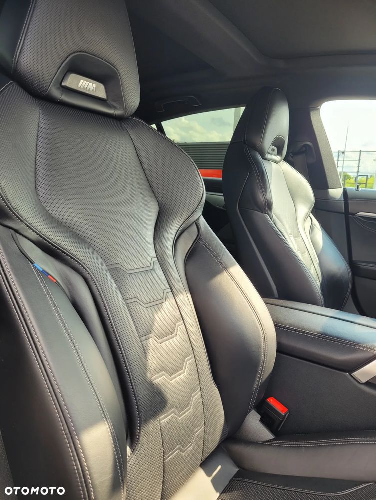 BMW Seria 8 - 33