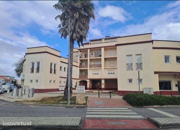 Alugo Parqueamento em São Domingos de Rana - Grande imagem: 3/5