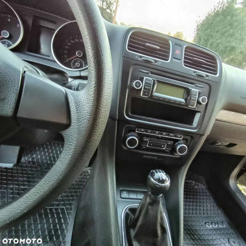 Volkswagen Golf - 14