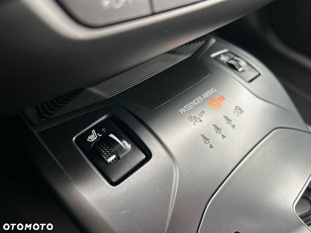 Toyota Avensis - 19
