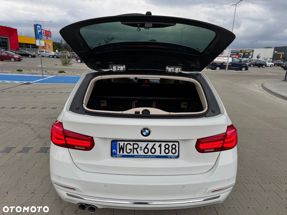 BMW Seria 3 320d Luxury Line - 17