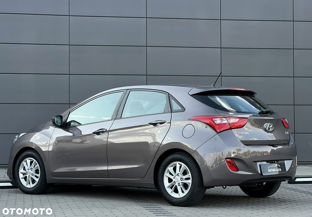 Hyundai i30 - 15