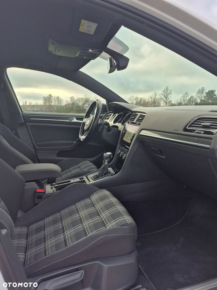 Volkswagen Golf GTD 2.0 TDI SCR DSG - 14