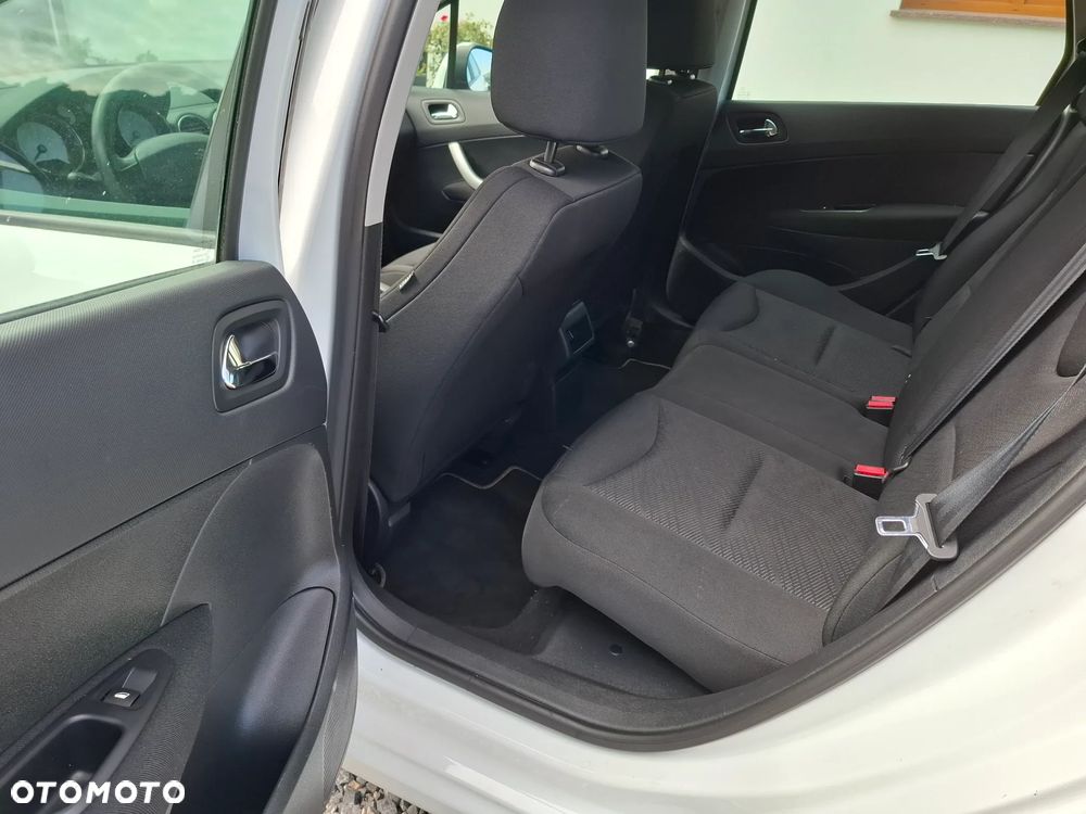 Peugeot 308 e-HDi FAP 115 Stop&Start Business Line Niveau 1 - 17