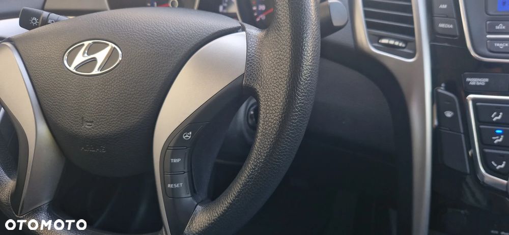 Hyundai i30 1.4 Classic + - 34