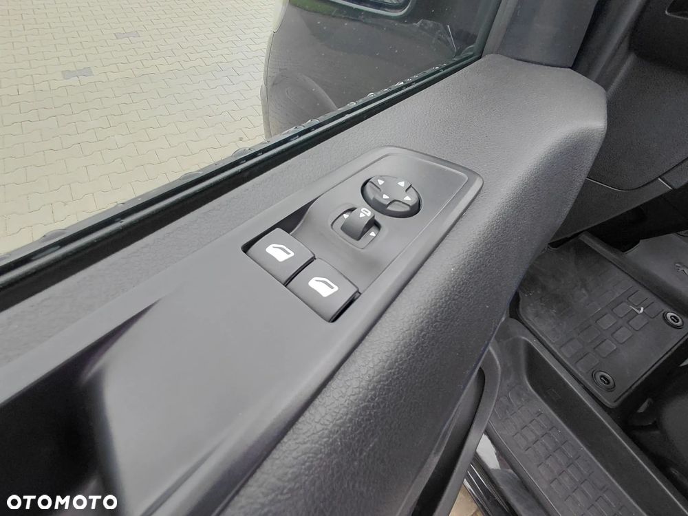 Peugeot Expert L1 1.5 - 13
