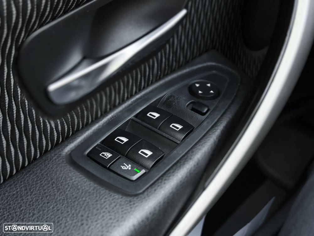 BMW 318 Gran Turismo d Aut. - 26