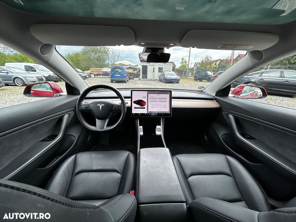 Tesla Model 3 - 2