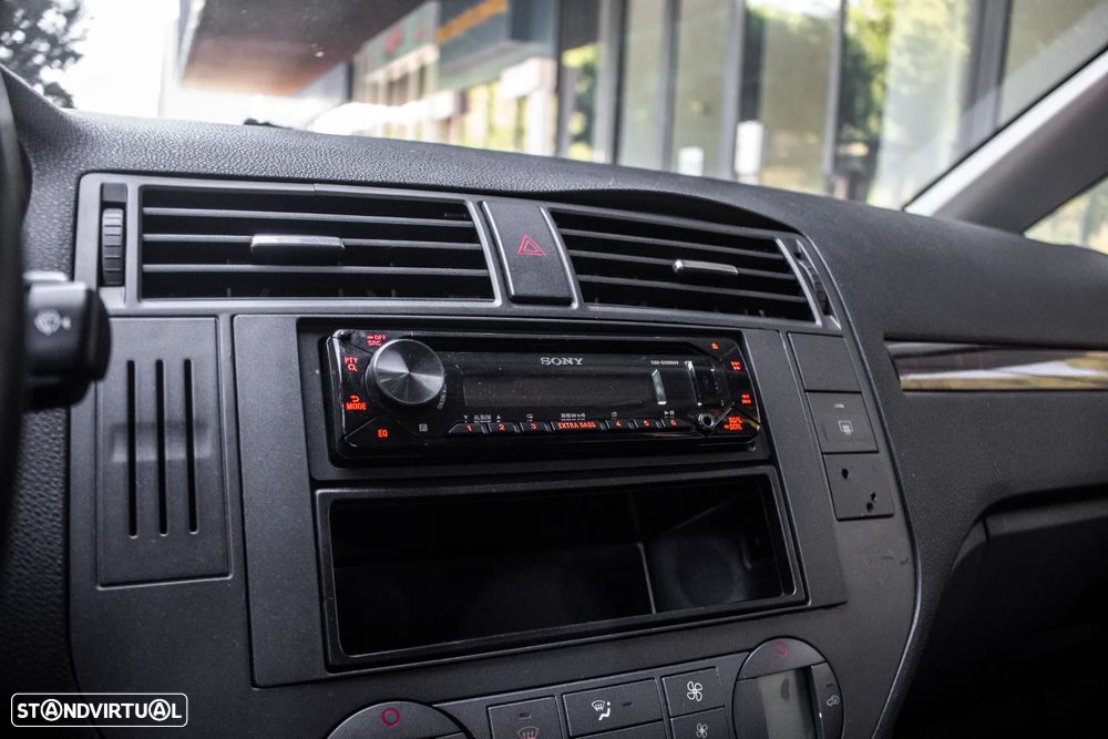 Ford Focus C-Max 1.6 TDCi Connection - 21