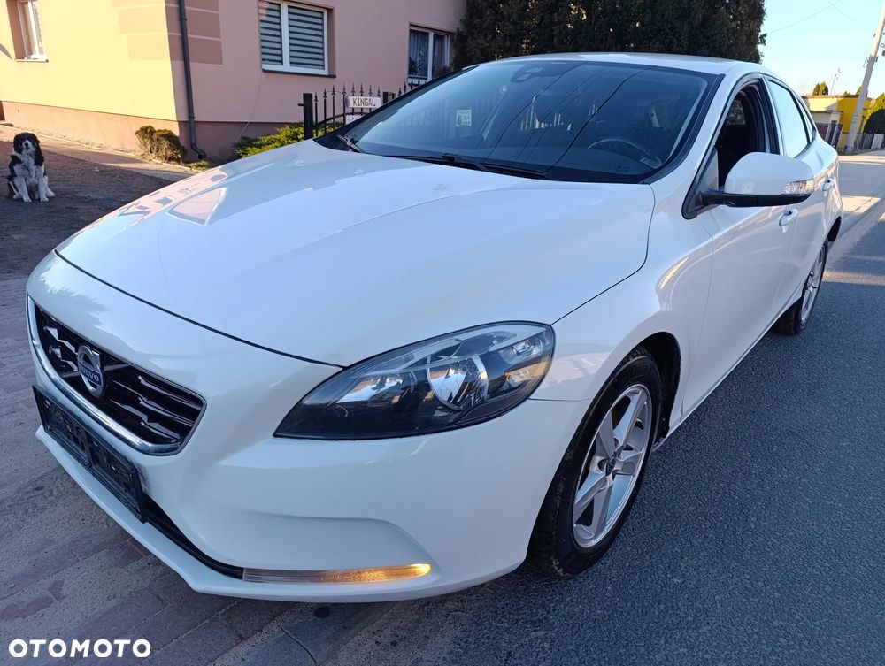 Volvo V40 D3 You - 24
