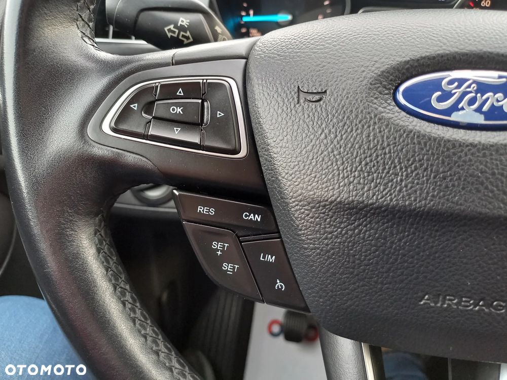 Ford Kuga 1.5 TDCi 2x4 Titanium - 25