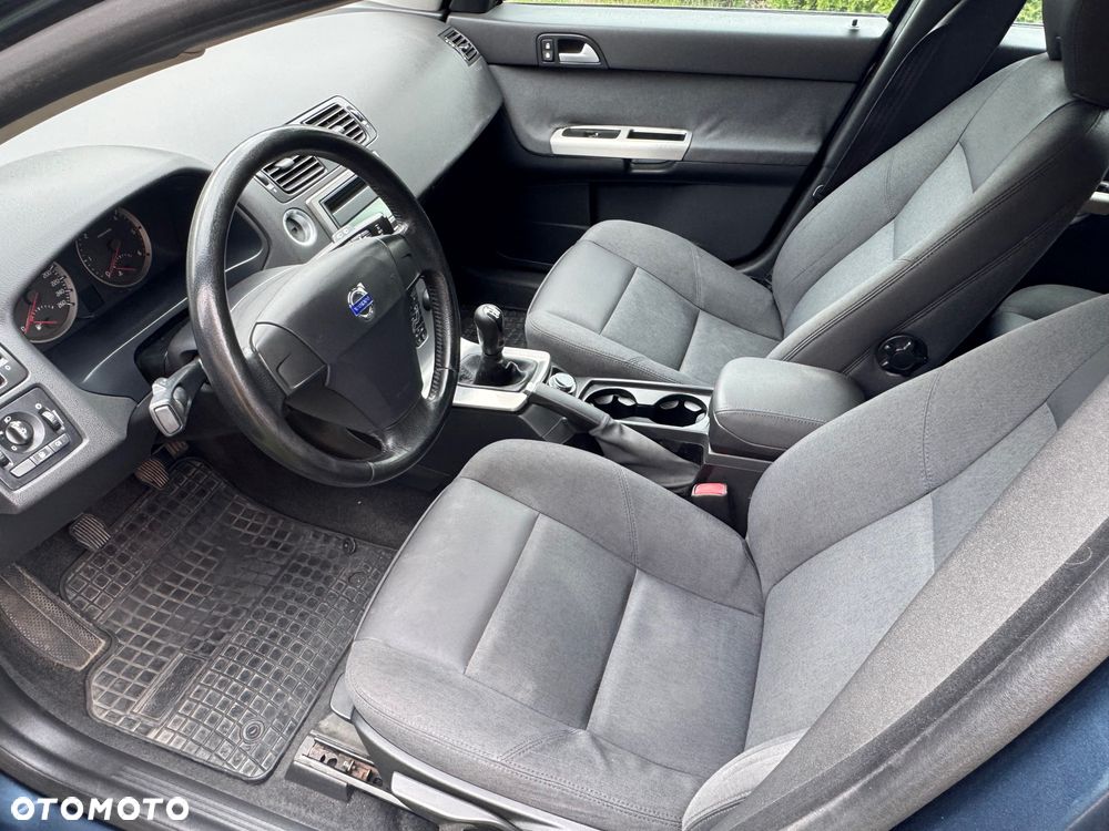 Volvo V50 - 8