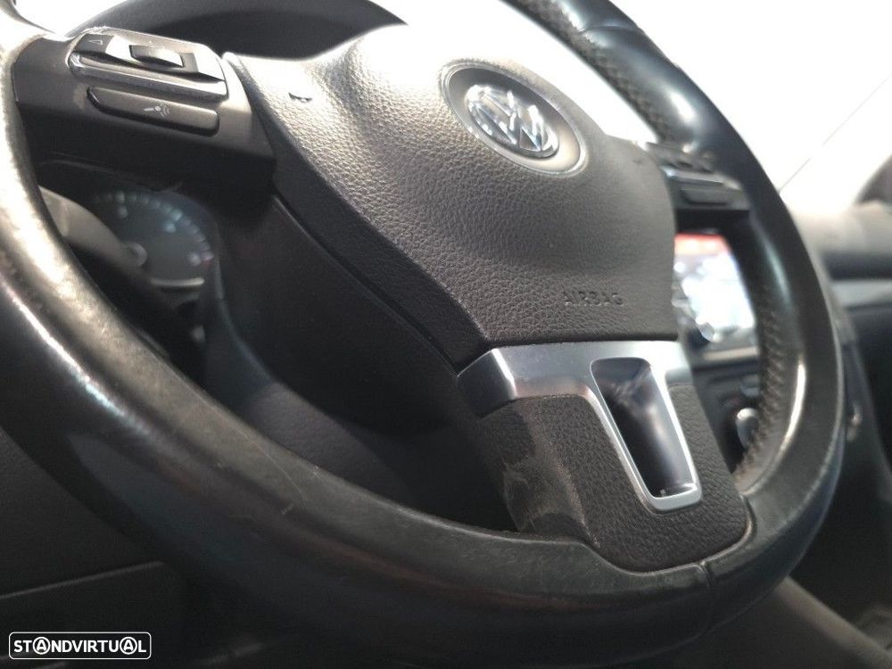 VW Golf 1.6 TDi Trendline BlueMotion - 27