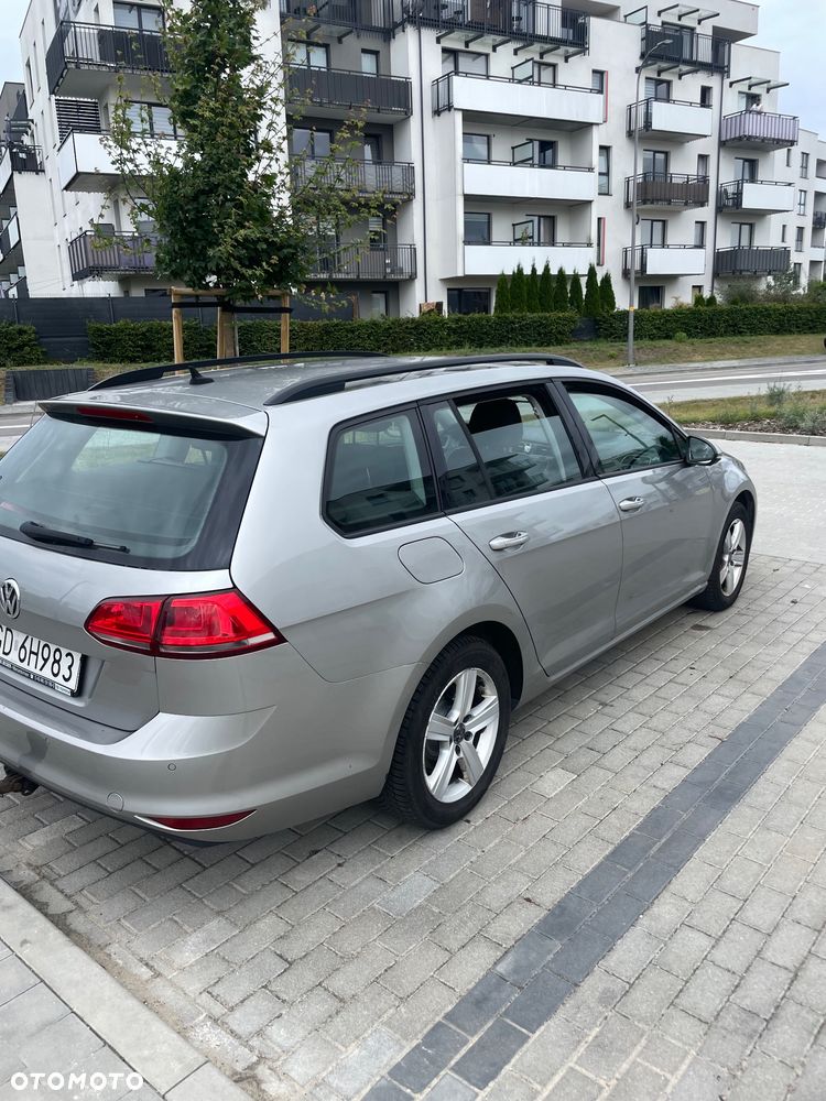 Volkswagen Golf 1.6 TDI Comfortline - 5