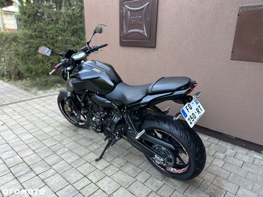 Yamaha MT - 24