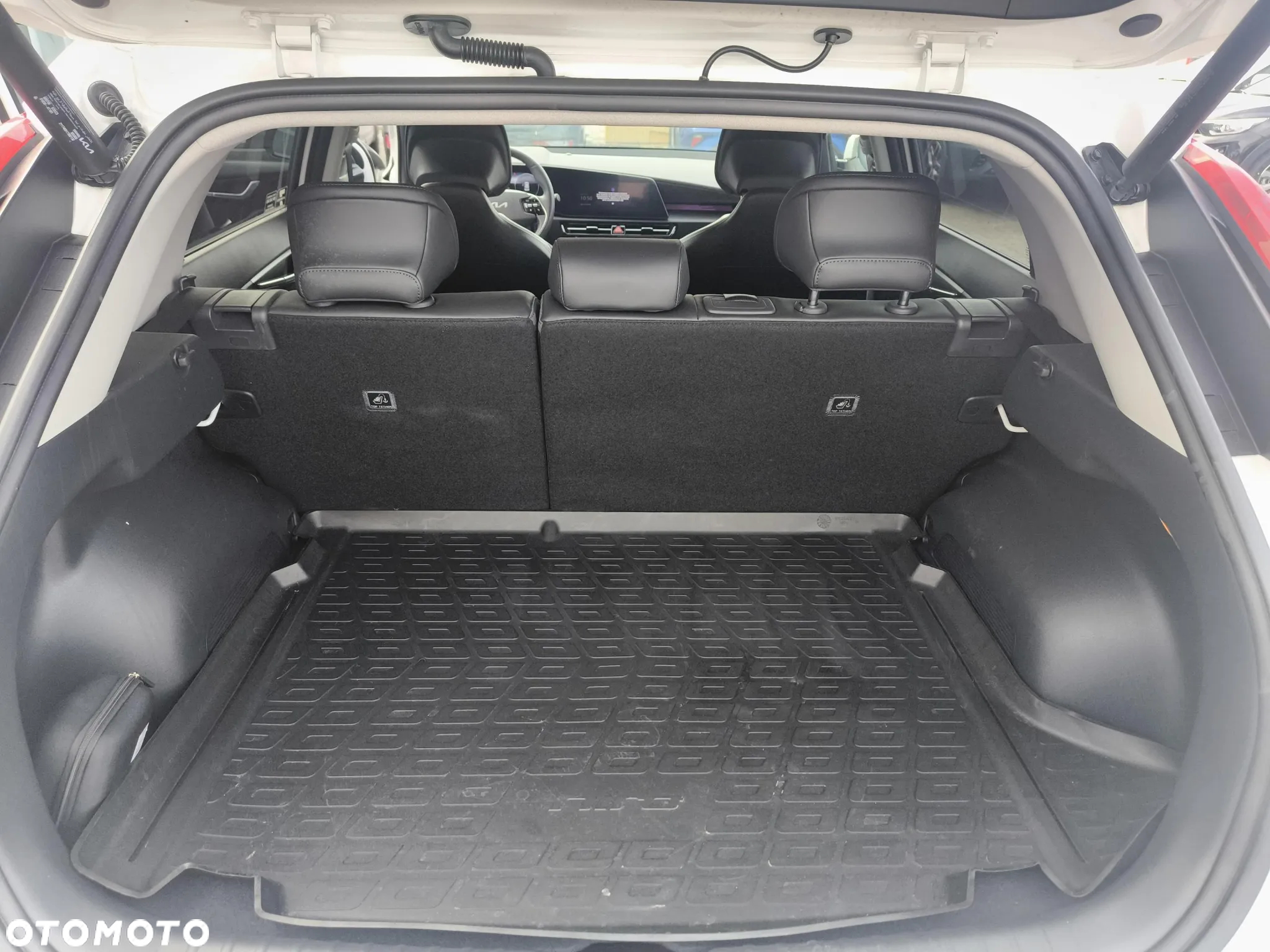 Kia Niro e-Niro 64kWh XL - 17