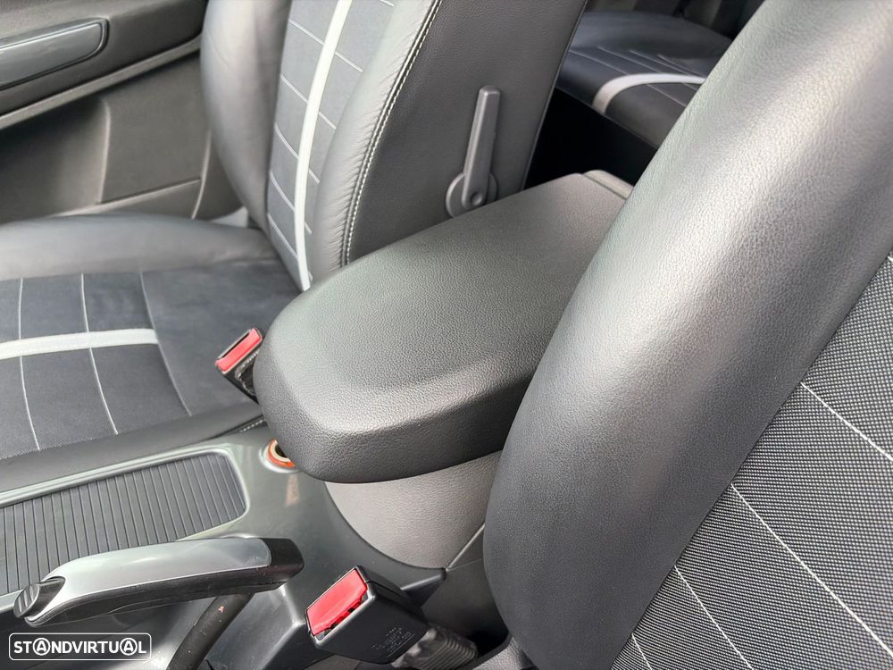 Ford Kuga 2.0 TDCi Titanium - 11