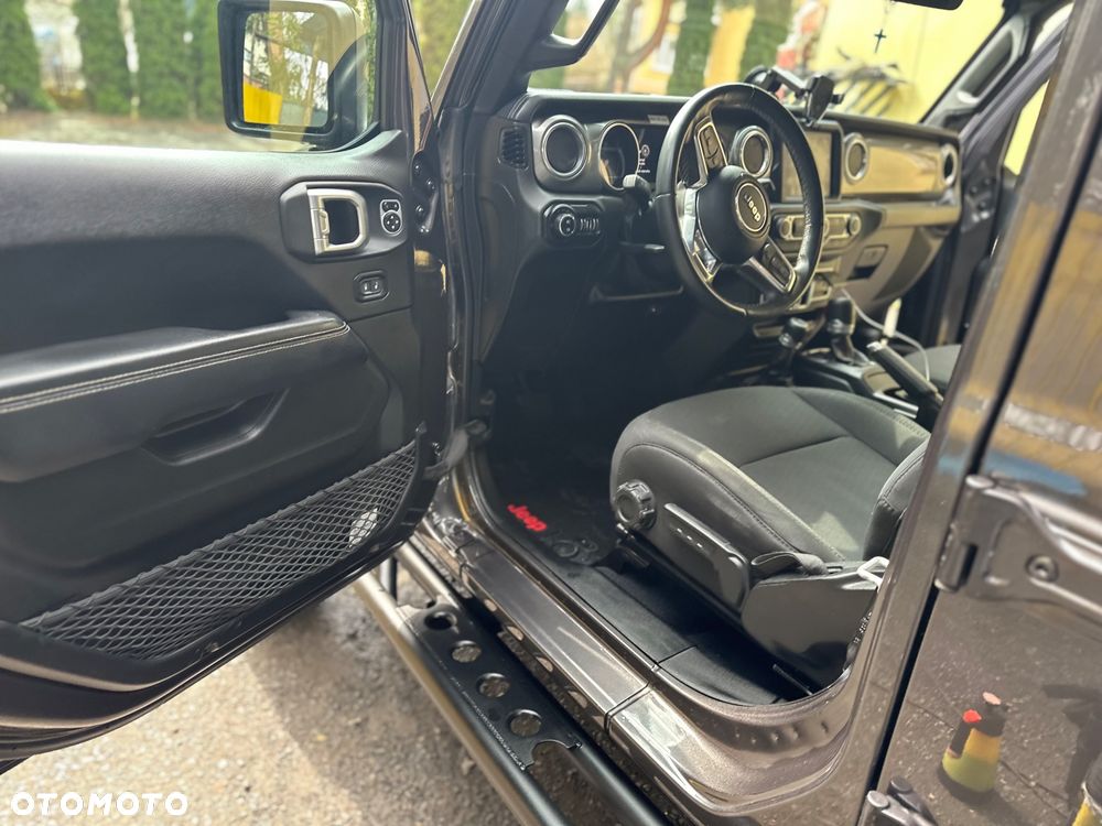Jeep Wrangler Unlimited 2.2 CRD Sahara - 18