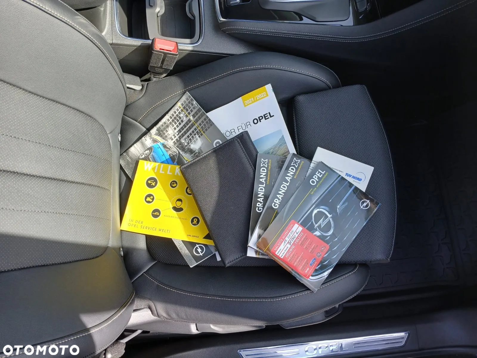 Opel Grandland X Plug-in-Hybrid4 1.6 DI Start/Stop Business INNOVATION - 32