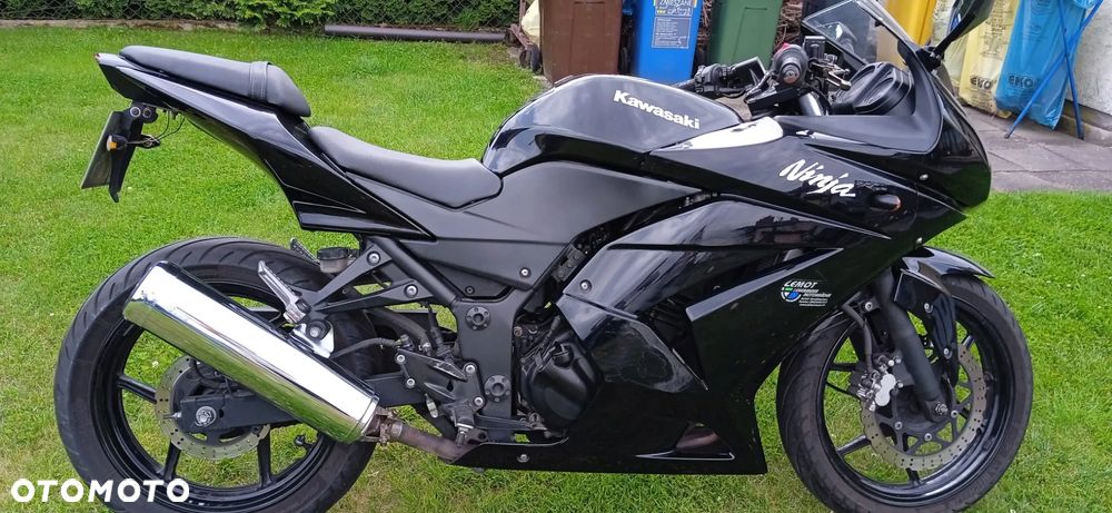 Kawasaki Ninja 250R - 9