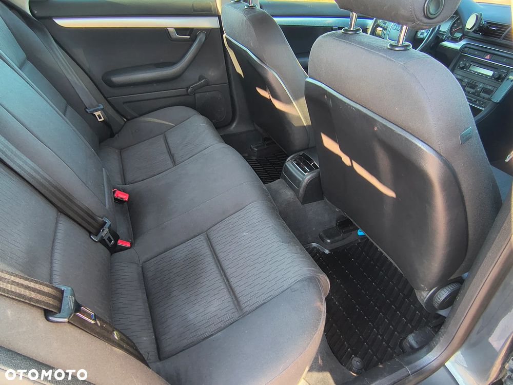 Audi A4 Avant - 14