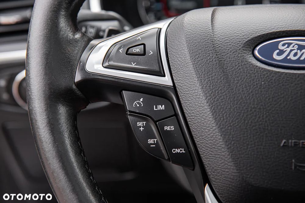 Ford S-Max 2.0 EcoBlue Vignale - 17