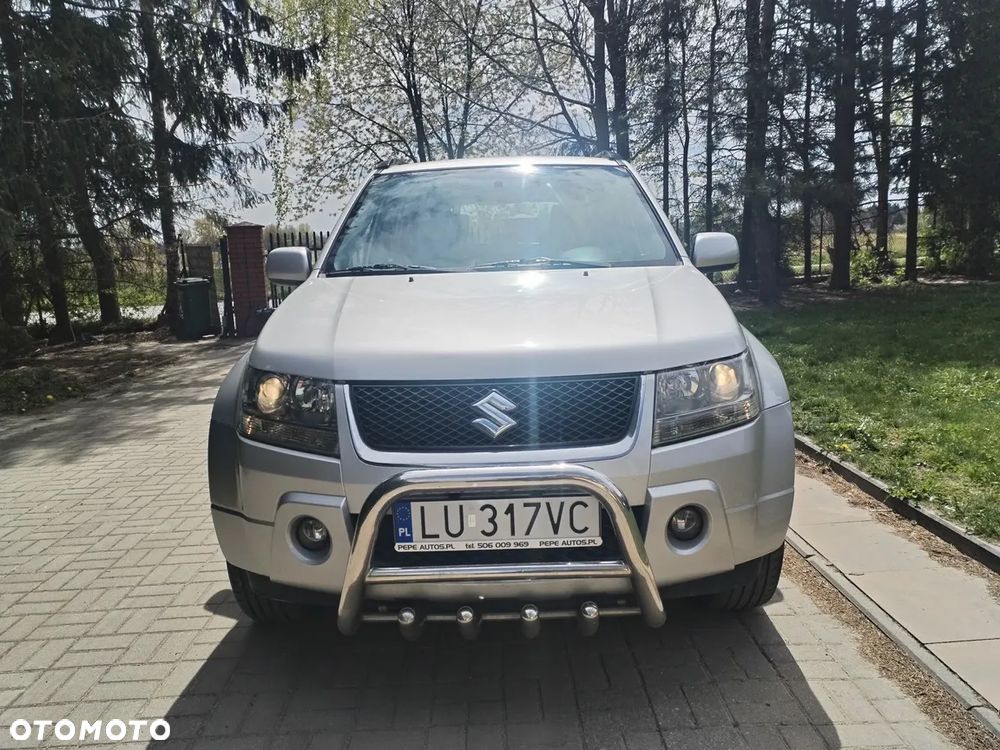 Suzuki Grand Vitara 2.0 Comfort Family - 2