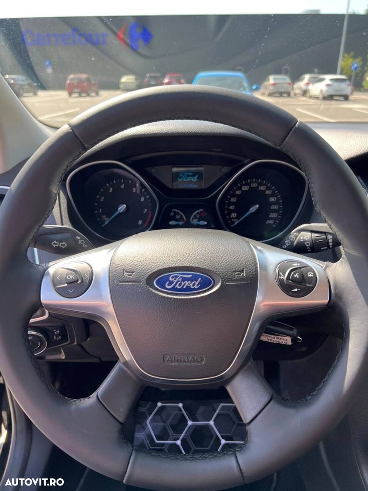 Ford Focus - 17