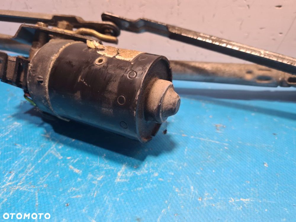 MECHANIZM WYCIERACZEK PRZÓD VOLKSWAGEN GOLF IV - 4