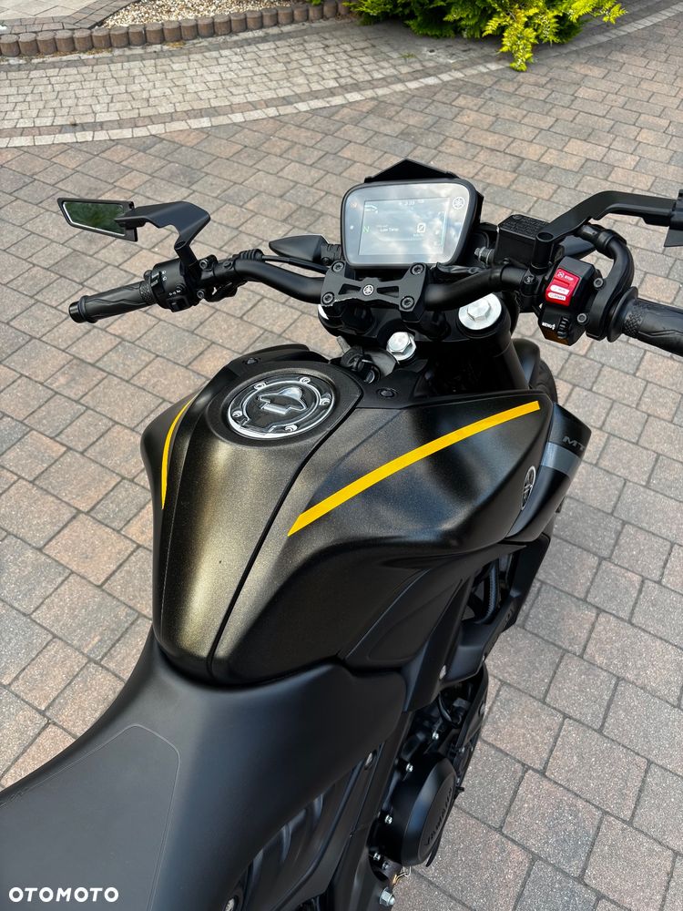 Yamaha MT - 11