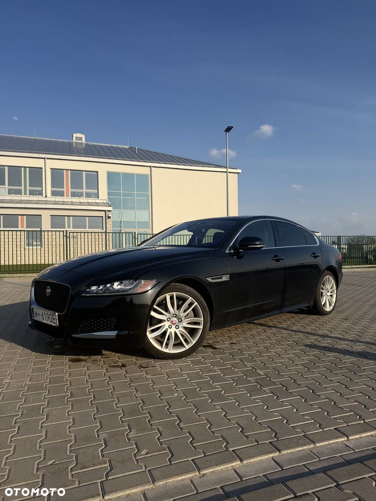 Jaguar XF