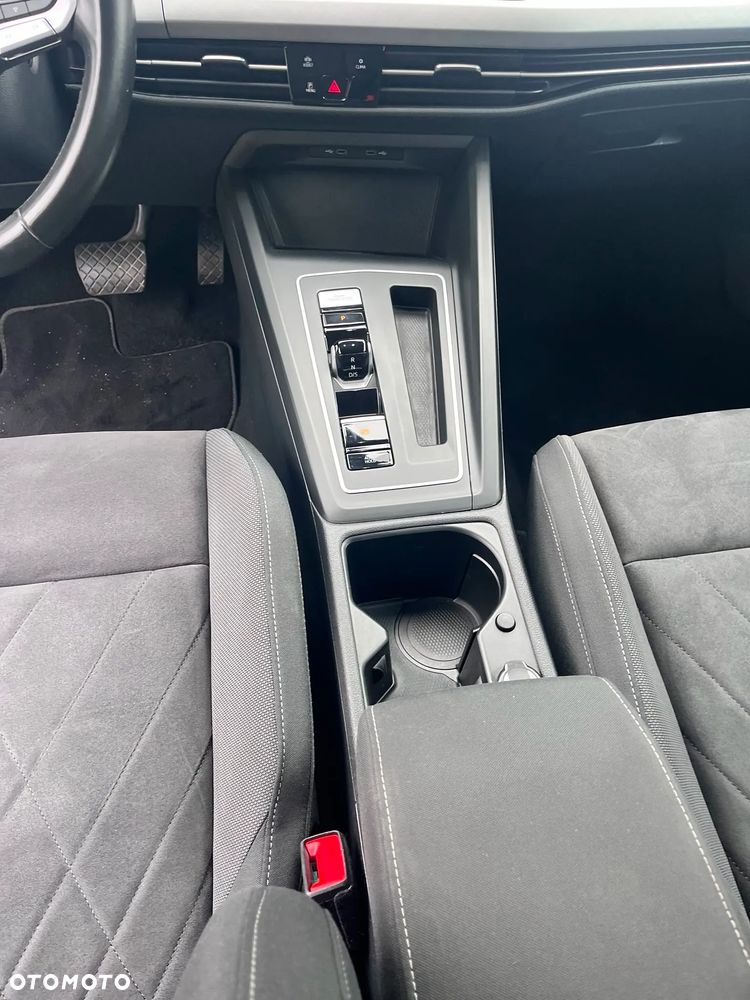 Volkswagen Golf Variant - 15