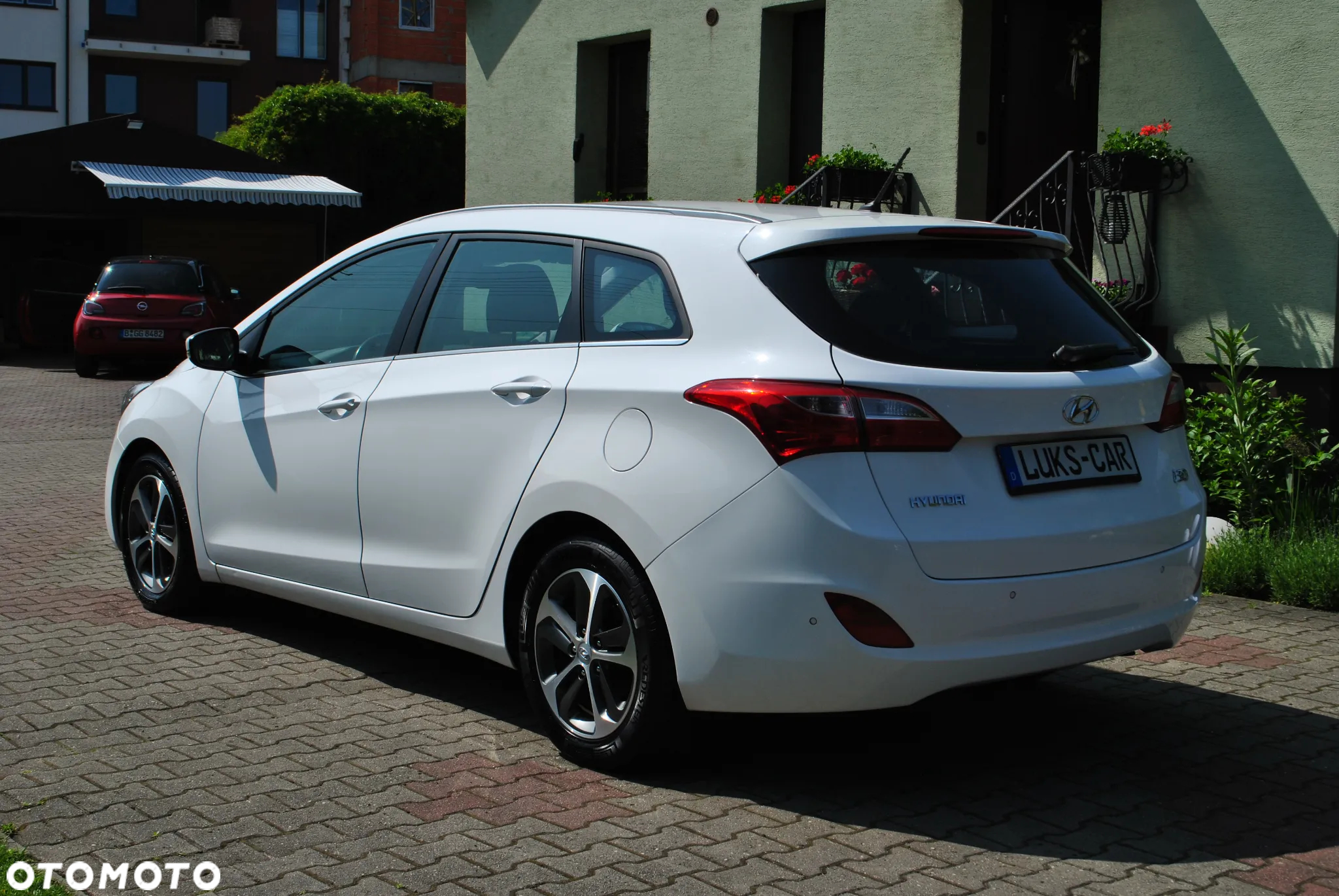 Hyundai i30 blue Kombi 1.6 GDi Style - 36
