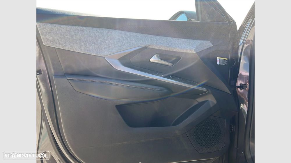 Peugeot 5008 1.2 Hybrid Allure Pack e-DCS6 - 12