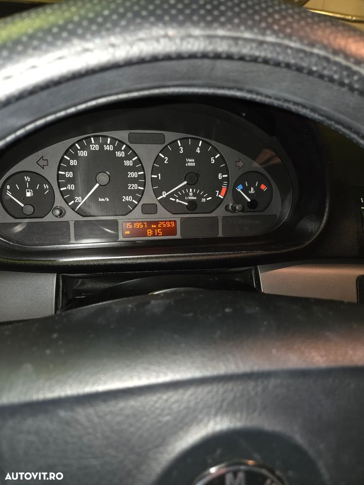 BMW 3 Series 2003 photo 3