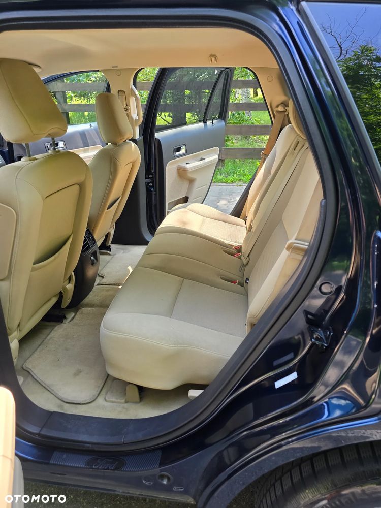 Ford Edge 3.5 SE - 24