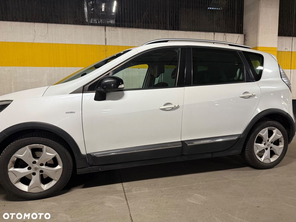 Renault Scenic Energy dCi 130 Euro 6 S&S Xmod Bose Edition - 19