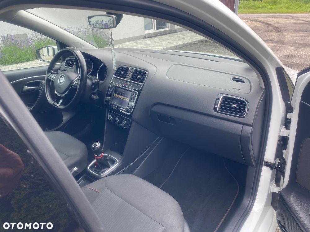 Volkswagen Polo 1.2 TSI Blue Motion Technology MATCH - 40