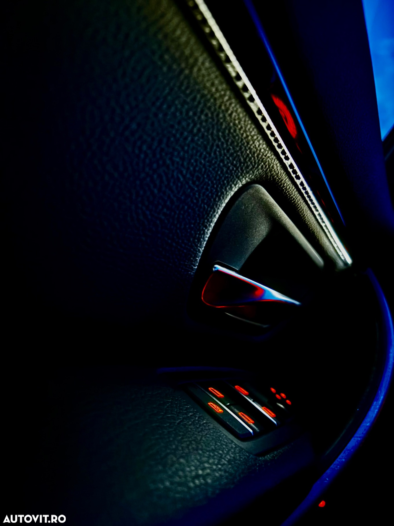 BMW Seria 3 318d Touring Aut. M Sport - 9