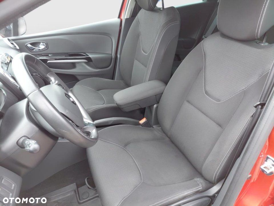 Renault Clio - 11