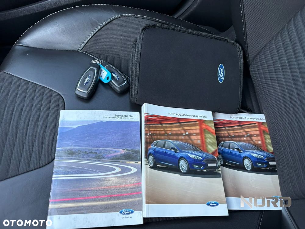 Ford Focus 1.0 EcoBoost Titanium - 30
