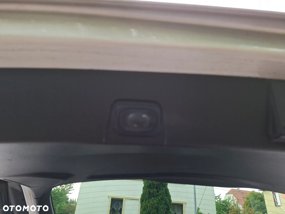 Ford Grand C-MAX - 26
