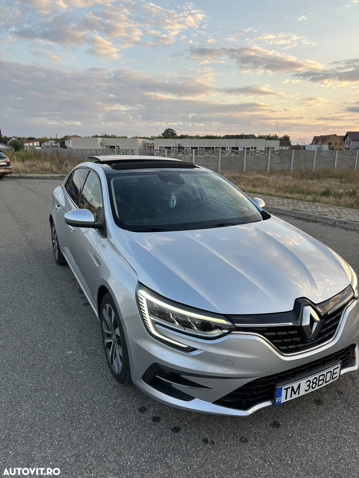 Renault Megane BLUE dCi 115 EDC Techno - 9