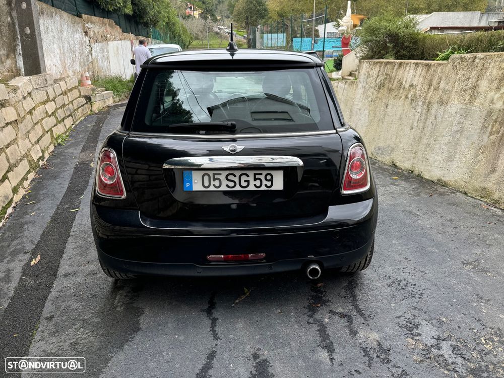 MINI 3 Portas One D - 5