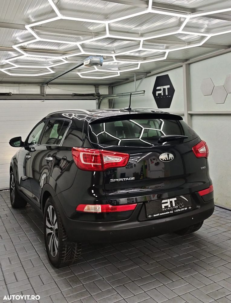 Kia Sportage 2.0 CRDI 4WD Automatik Spirit - 21