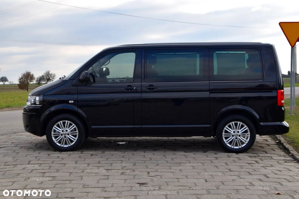 Volkswagen Multivan - 7