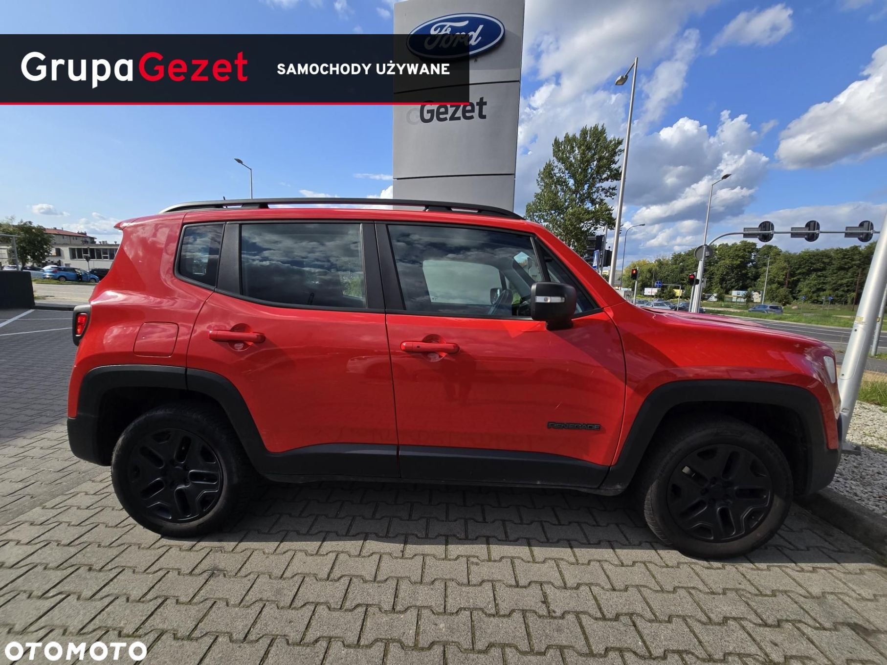 Jeep Renegade 1.3 GSE T4 Turbo Upland 4x4 S&S - 4