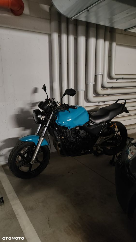Honda CB - 3