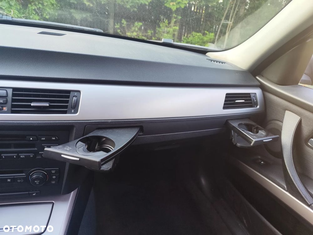 BMW Seria 3 - 26