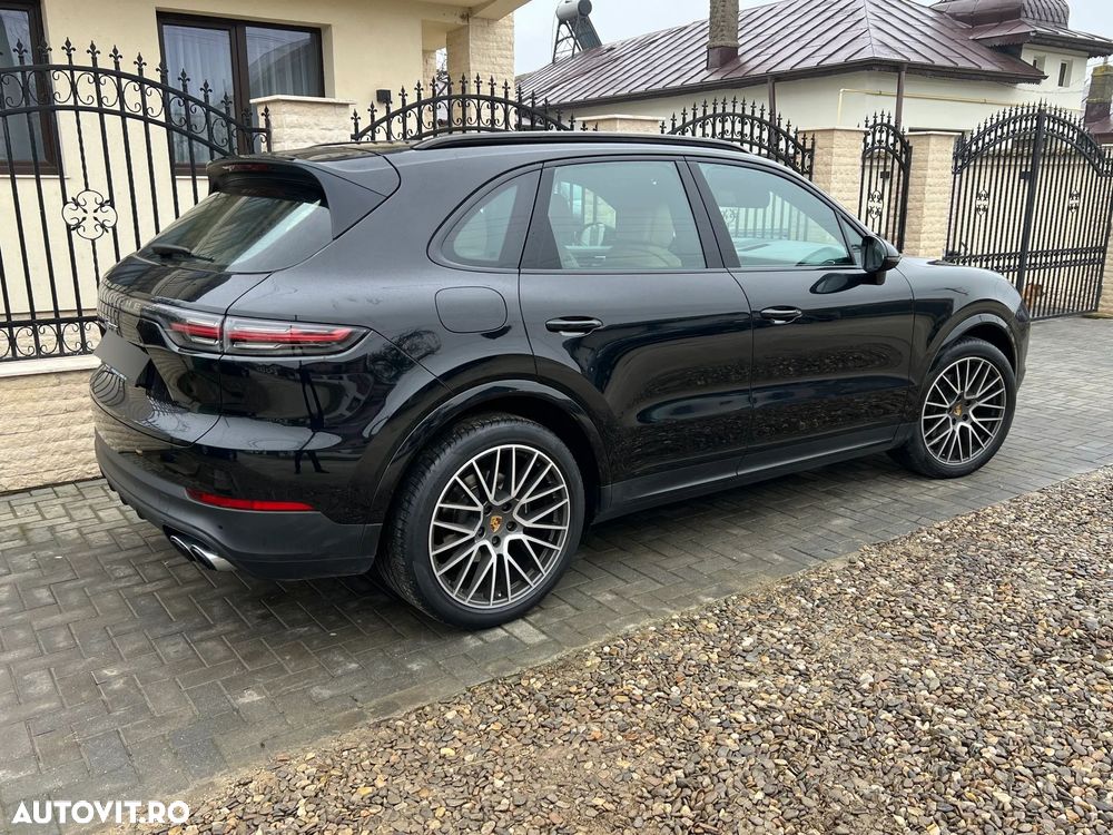 Porsche Cayenne Tiptronic S - 16